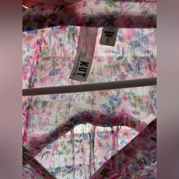 floral button up! - Picture 3 of 3